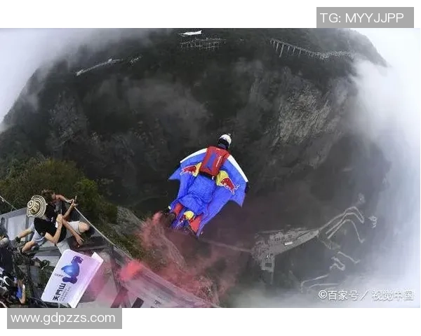 成都极限运动队在世界攀岩锦标赛中的卓越表现与力量解析